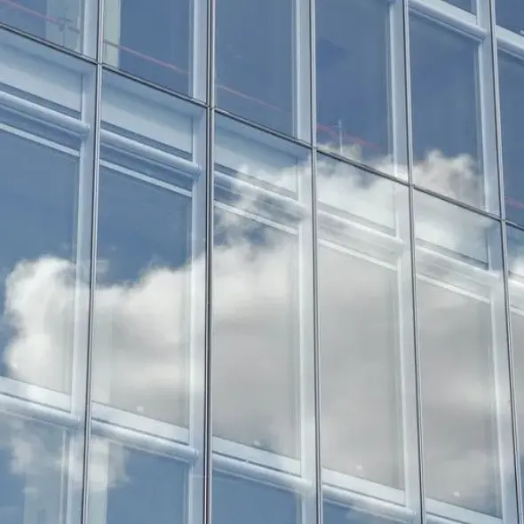 ドアと窓用の耐紫外線ガラス